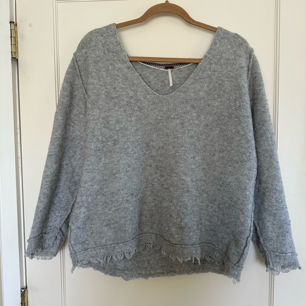 Free People oversized sweater, can be worn off the shoulder